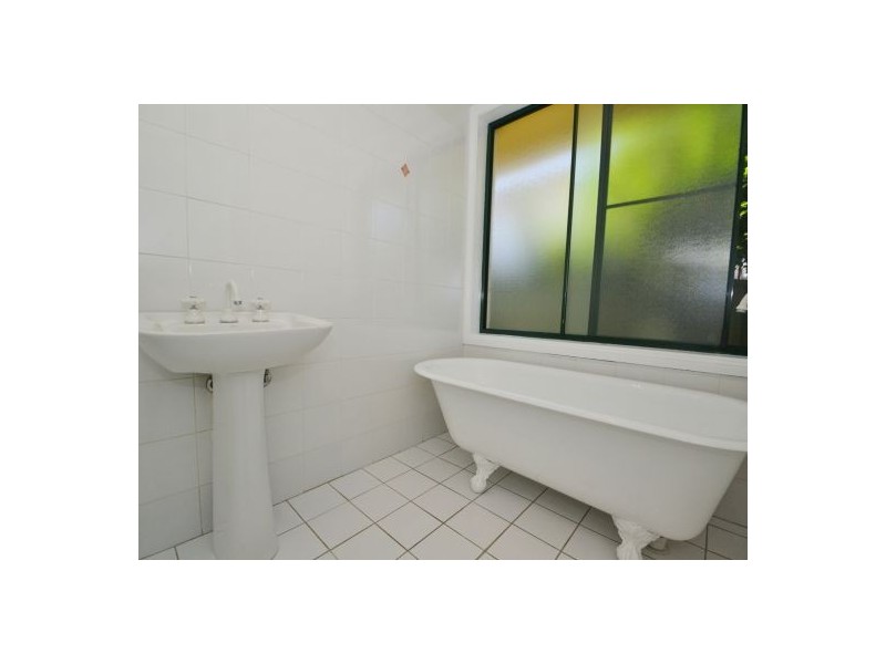 2a Lucinda Avenue, Wamberal NSW 2260