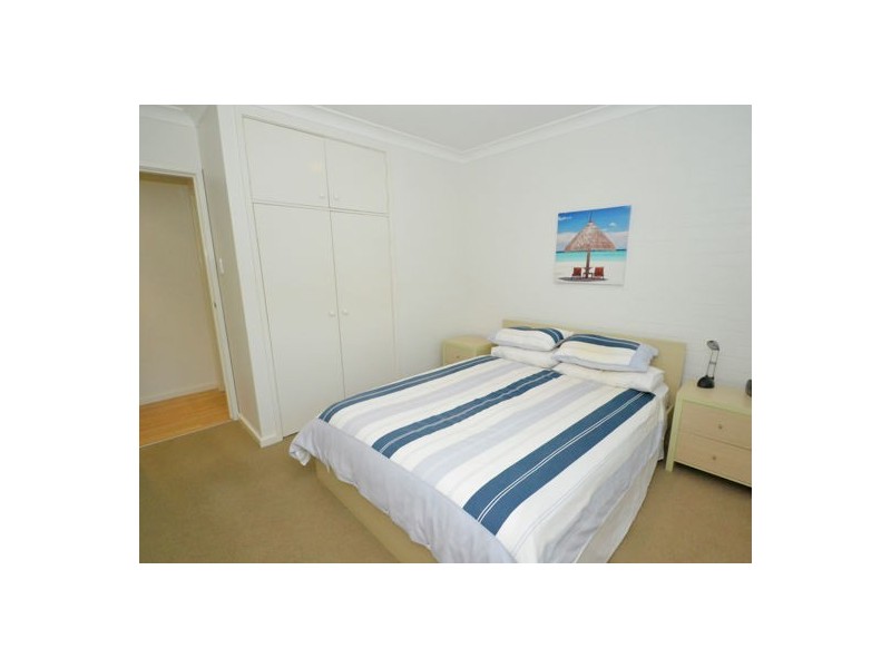 2/26 Parry Avenue, Terrigal NSW 2260