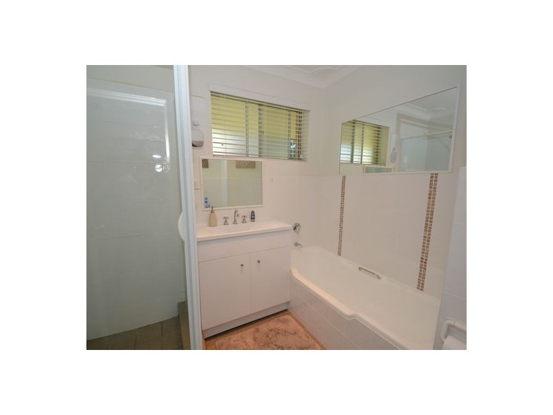 2/26 Parry Avenue, Terrigal NSW 2260