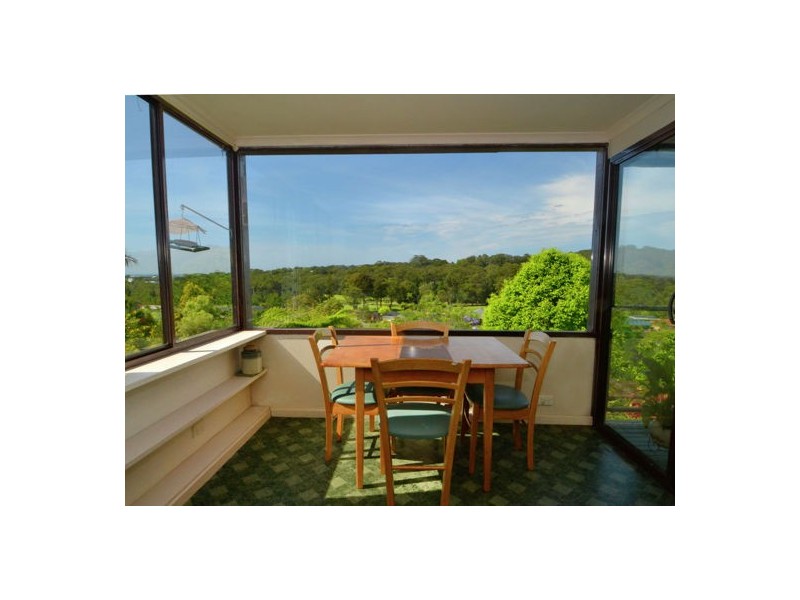 114 Old Gosford Road, Wamberal NSW 2260