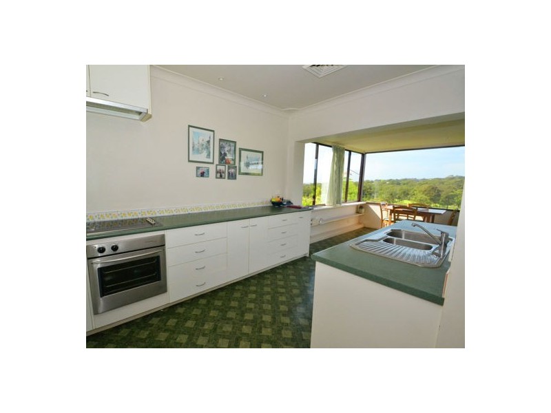 114 Old Gosford Road, Wamberal NSW 2260