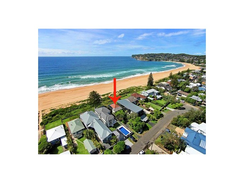 10 North Avoca Parade, North Avoca NSW 2260