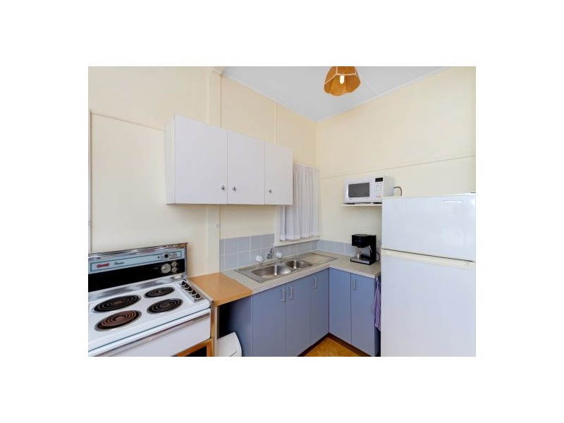 10 North Avoca Parade, North Avoca NSW 2260