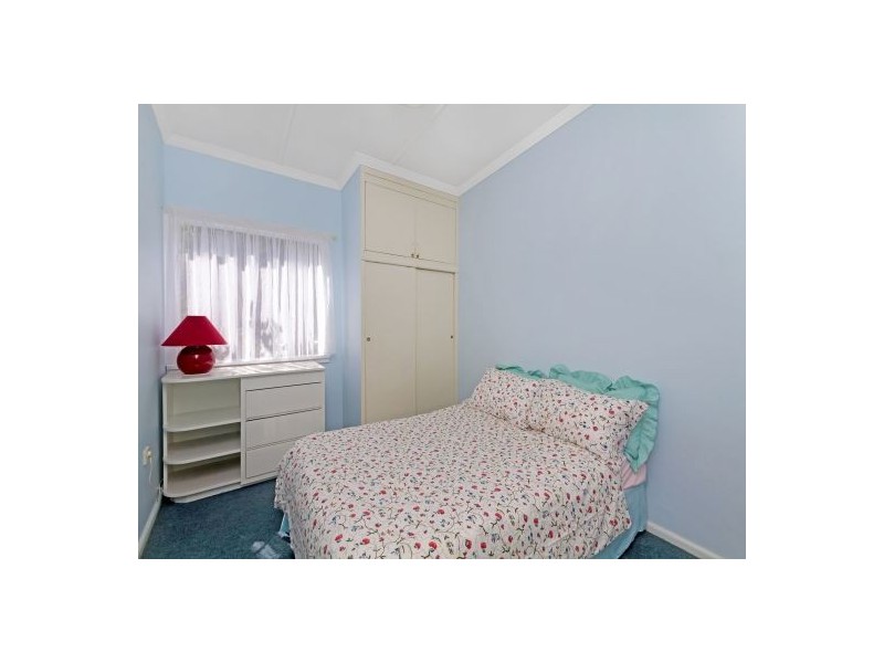 10 North Avoca Parade, North Avoca NSW 2260