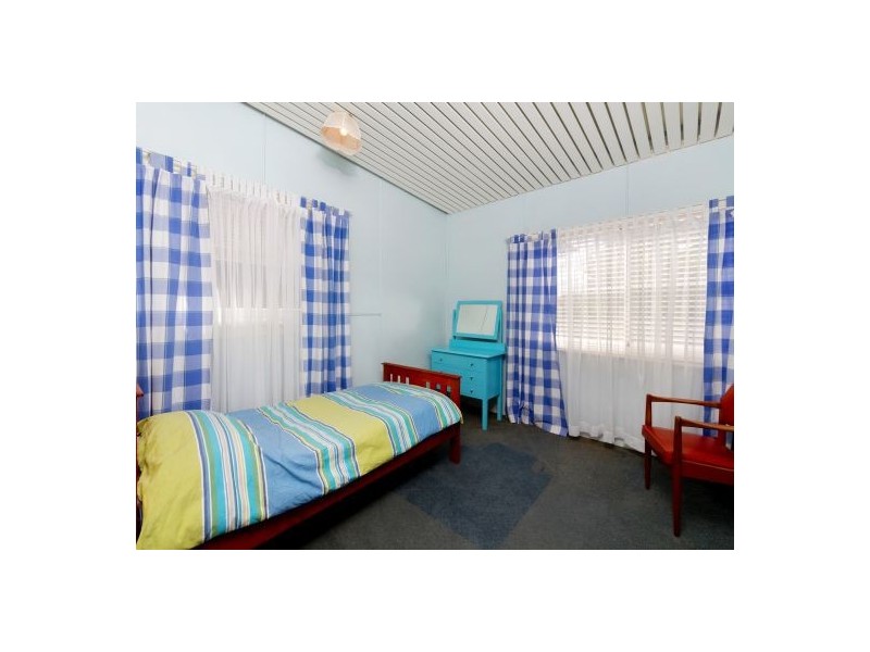 10 North Avoca Parade, North Avoca NSW 2260