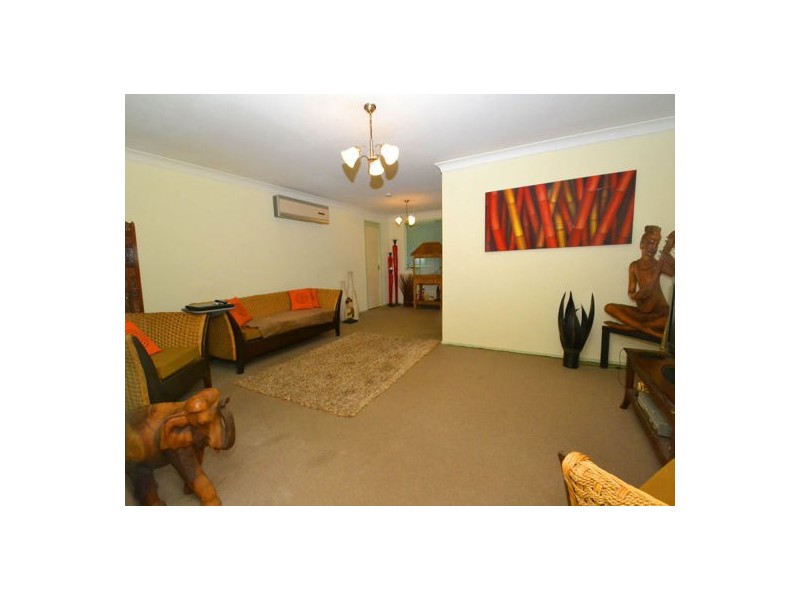 13 Angus Avenue, Wyoming NSW 2250