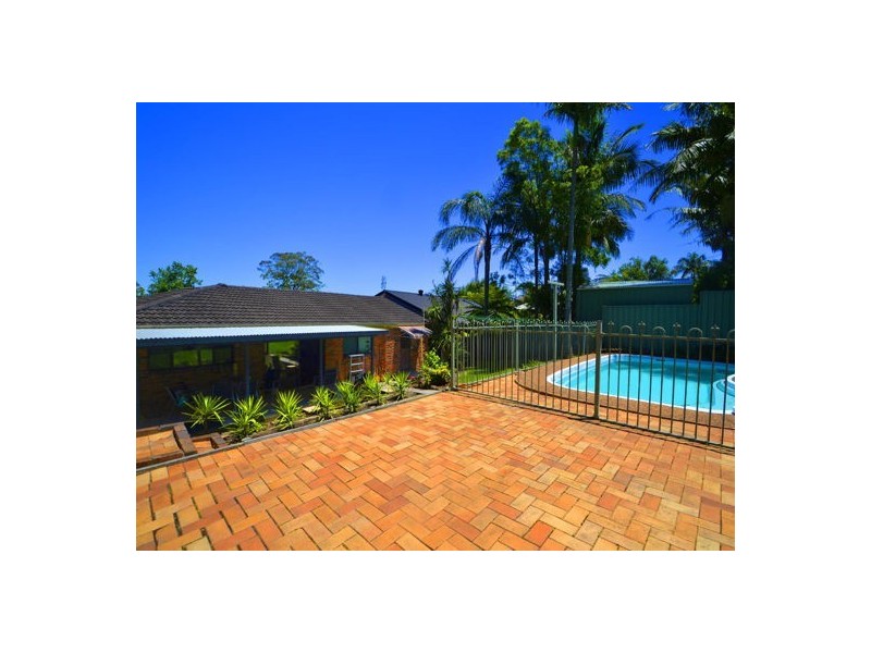 13 Angus Avenue, Wyoming NSW 2250