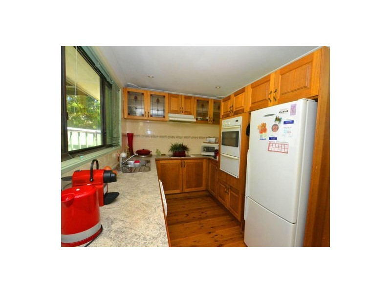 13 Angus Avenue, Wyoming NSW 2250