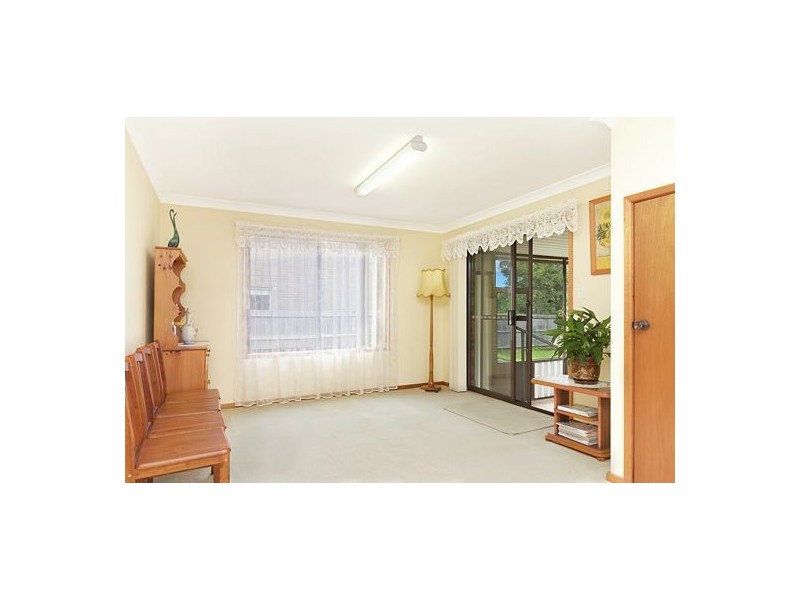 32 Valley View Road, Wyoming NSW 2250