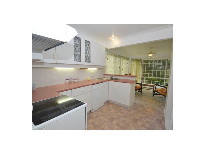 70 Lake Shore Drive, North Avoca NSW 2260