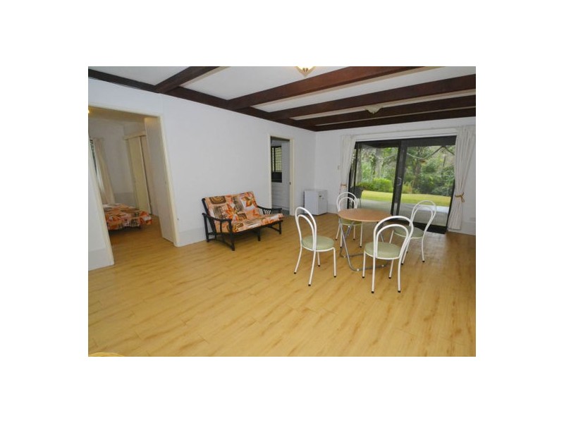 70 Lake Shore Drive, North Avoca NSW 2260