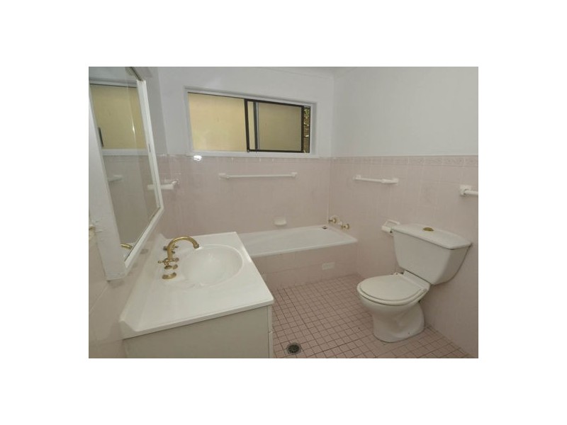 70 Lake Shore Drive, North Avoca NSW 2260