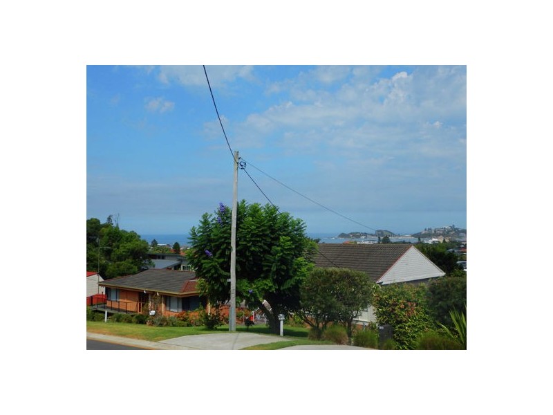 42 Dover Road, Wamberal NSW 2260