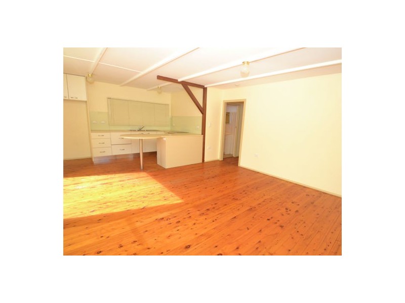 40 Narrawa Avenue, Erina NSW 2250