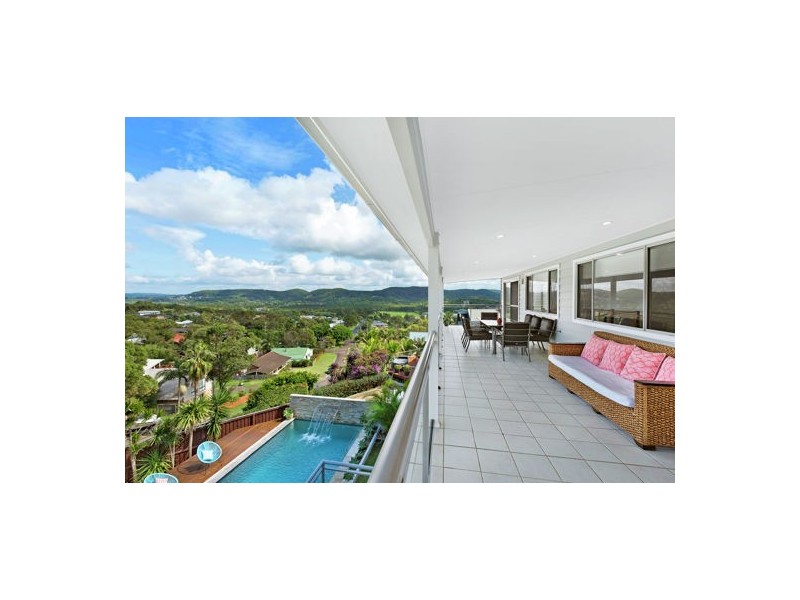 17 Yakaloo Crescent, Forresters Beach NSW 2260