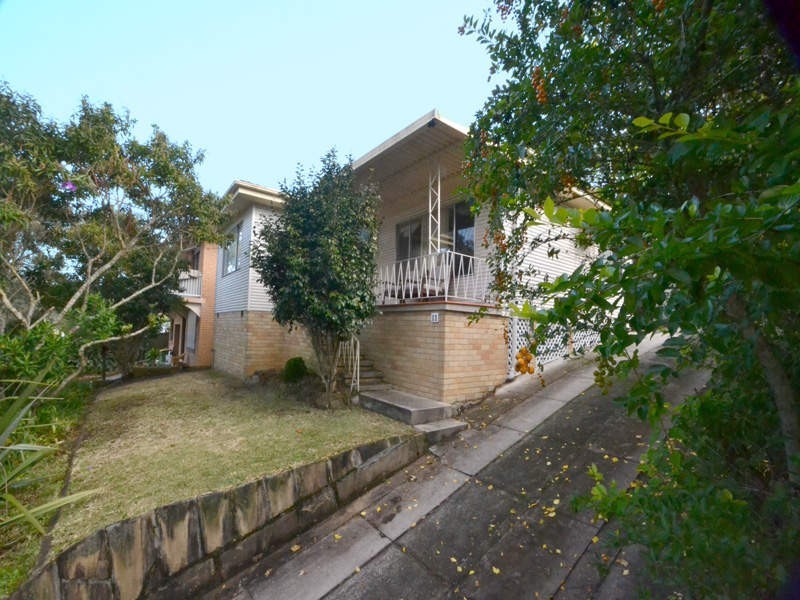 11 Raymond Terrace, Terrigal NSW 2260