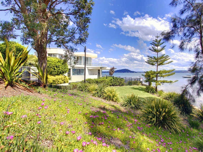 5/3 Caroline St, East Gosford NSW 2250