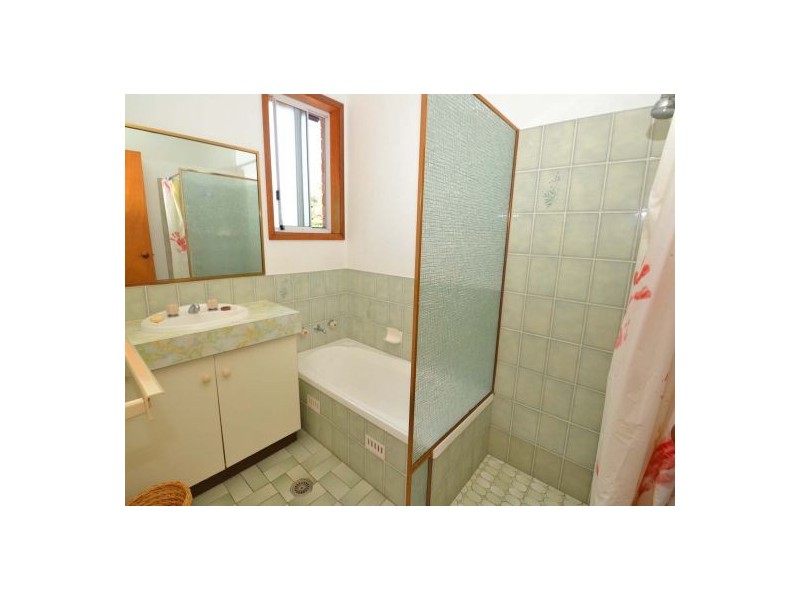 67 James Sea Drive, Green Point NSW 2251