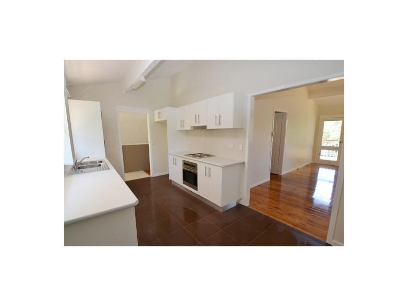 10 Larbonya Avenue, Wyoming NSW 2250