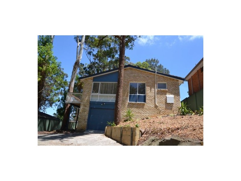 10 Larbonya Avenue, Wyoming NSW 2250