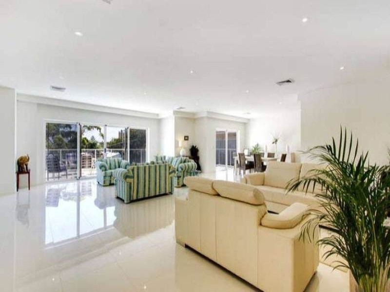 4/20 Maroomba Rd, Terrigal NSW 2260