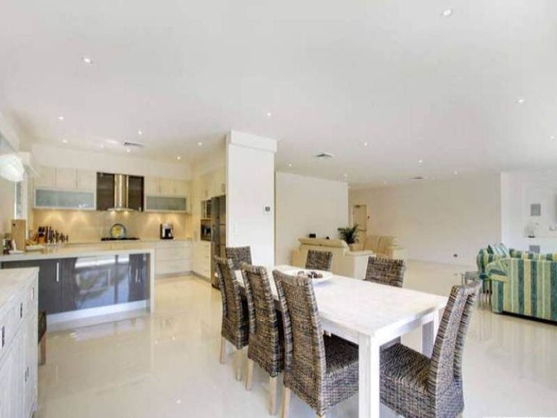 4/20 Maroomba Rd, Terrigal NSW 2260