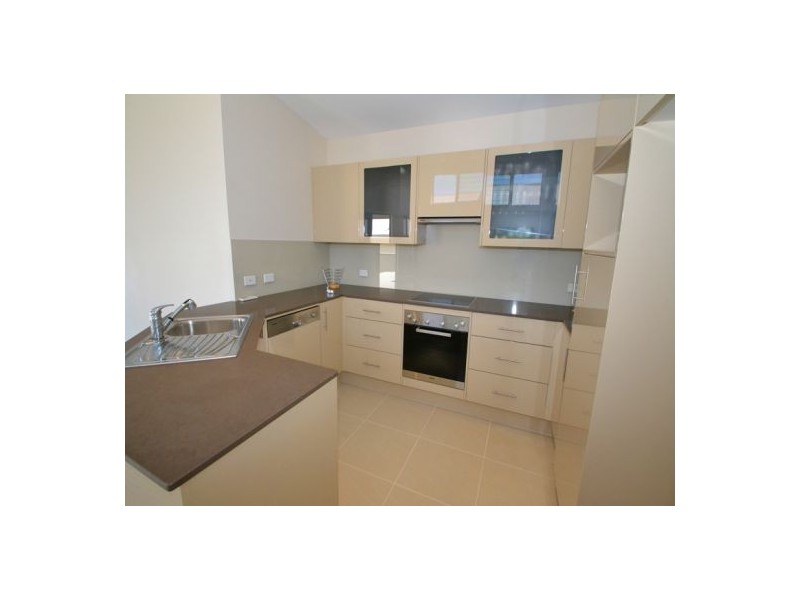 2/11 Hillcrest Street, Terrigal NSW 2260