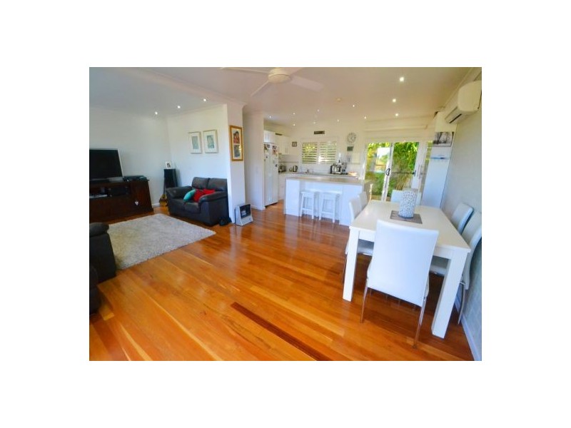 2/108 Hastings Road, Terrigal NSW 2260