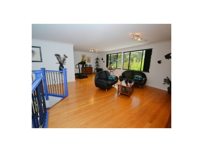 17 Renown Street, Wamberal NSW 2260