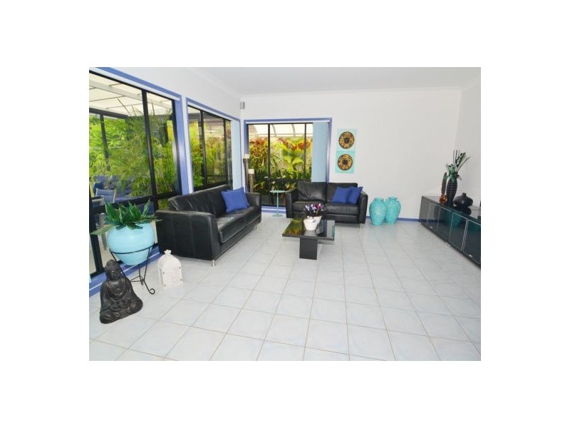 17 Renown Street, Wamberal NSW 2260