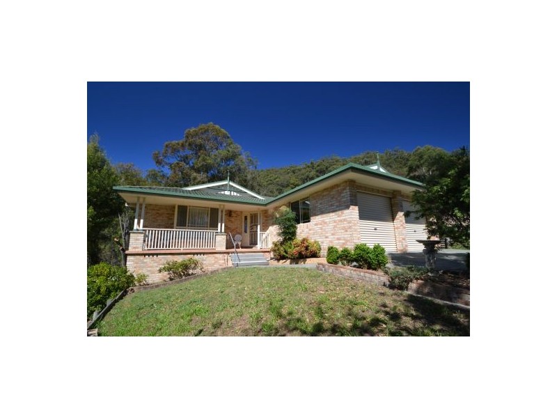 35 Thames Drive, Erina NSW 2250