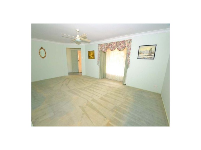 35 Thames Drive, Erina NSW 2250