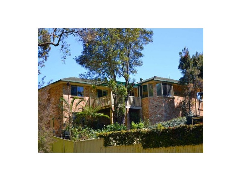 35 Thames Drive, Erina NSW 2250