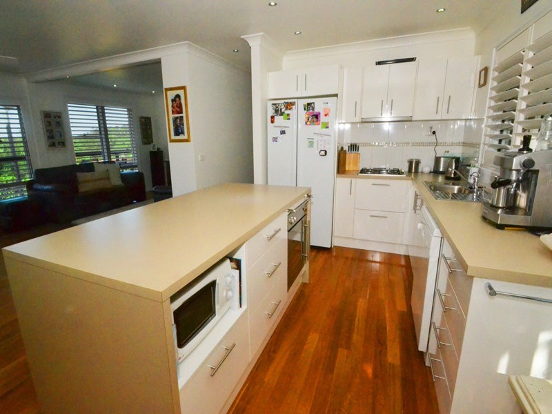 2/108 Hastings Road, Terrigal NSW 2260