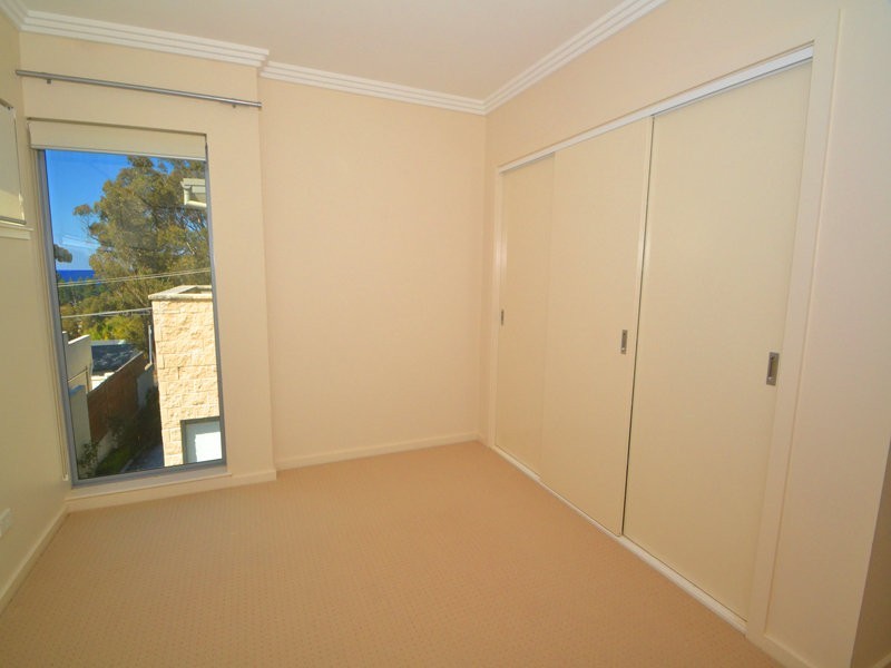 2/11 Hillcrest St, Terrigal NSW 2260