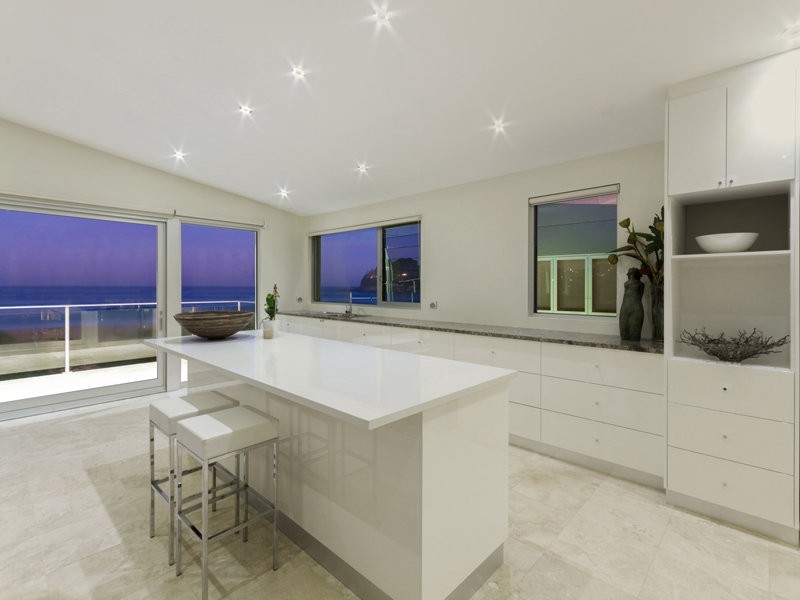 165 Avoca Drive, Avoca Beach NSW 2251