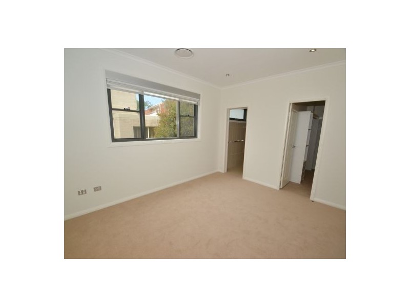 2/36 Boomerang Rd, Terrigal NSW 2260