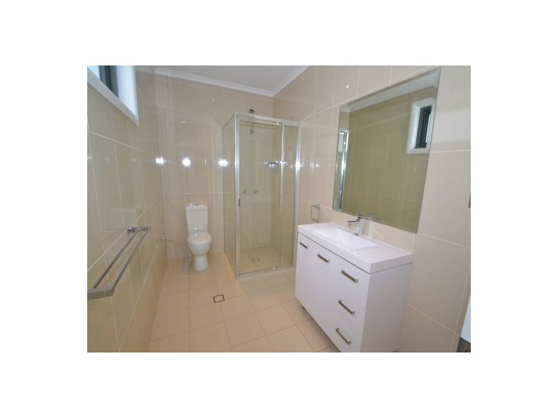 2/36 Boomerang Rd, Terrigal NSW 2260