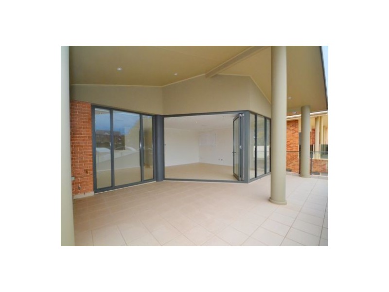 2/36 Boomerang Rd, Terrigal NSW 2260