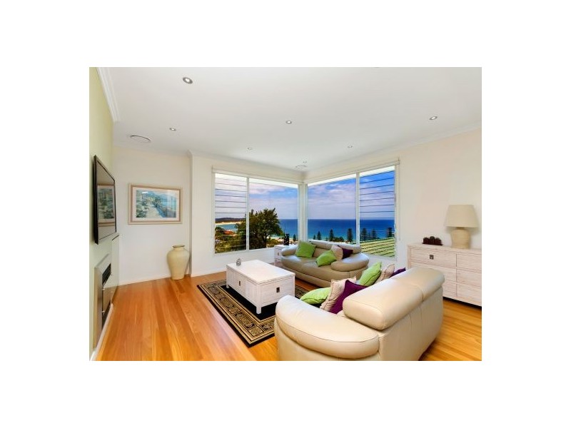 27 Grosvenor Rd, Terrigal NSW 2260