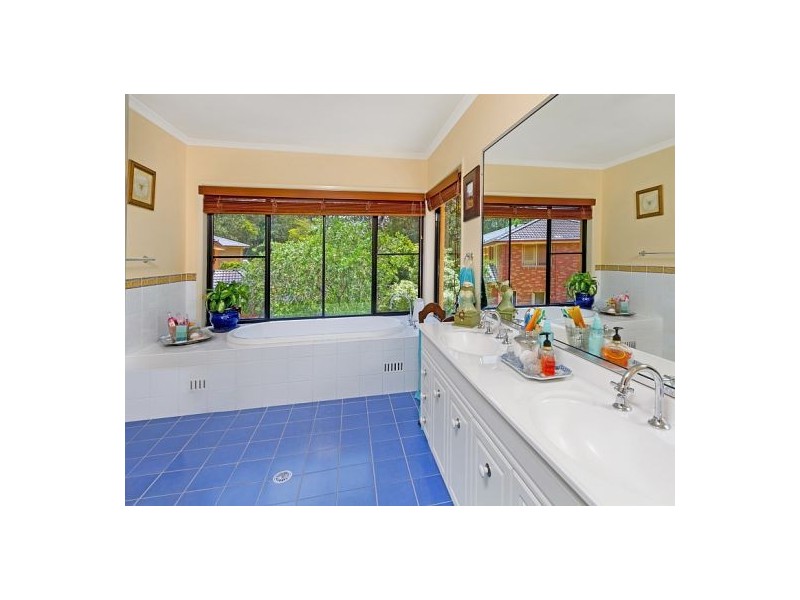 6 Robertson Court, Terrigal NSW 2260