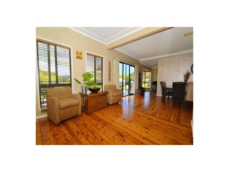29 Asca Ave, Green Point NSW 2251