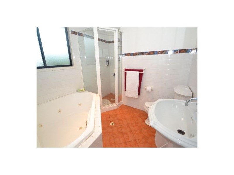 29 Asca Ave, Green Point NSW 2251