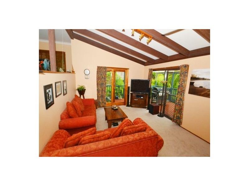 11 Tottenham Place, North Gosford NSW 2250