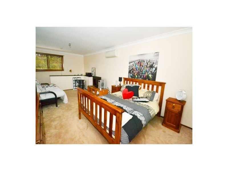 11 Tottenham Place, North Gosford NSW 2250