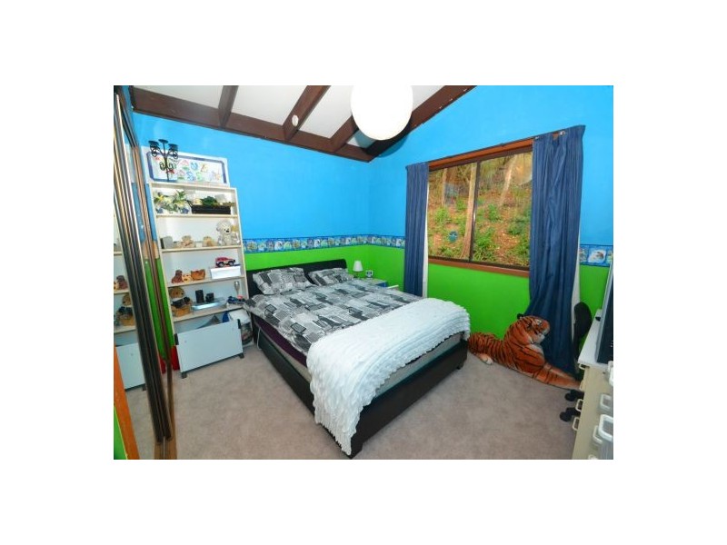 11 Tottenham Place, North Gosford NSW 2250