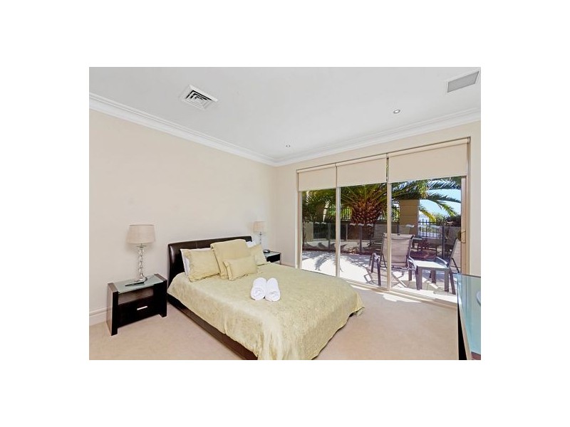 2/8 Terrigal Esplanade, Terrigal NSW 2260