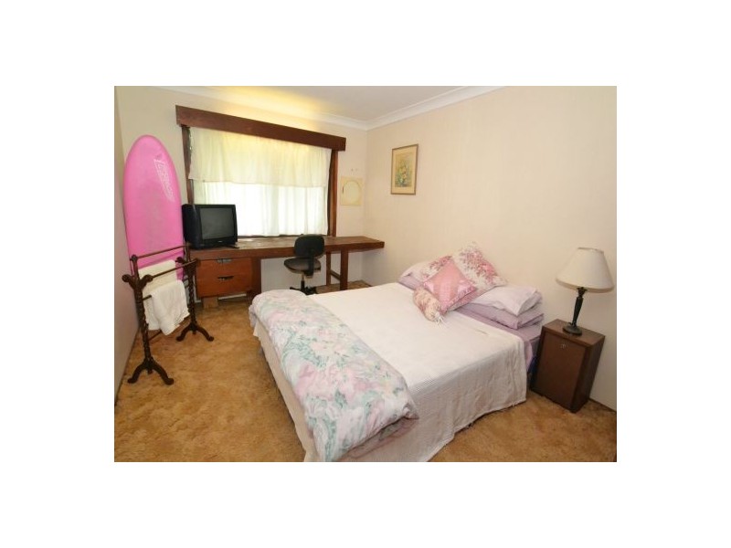 2 Holmes Rd, Terrigal NSW 2260