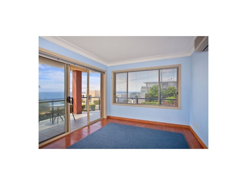11 Barnhill Road, Terrigal NSW 2260