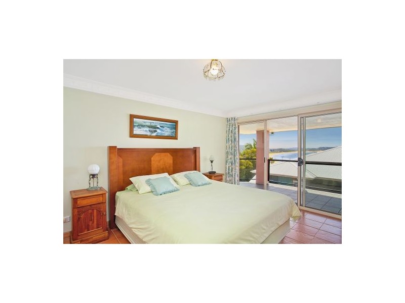 11 Barnhill Road, Terrigal NSW 2260